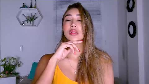 Snapshot of nycole_1988 chatting on 6, 2, 2025 Nycole online show from 6, 2, 2025