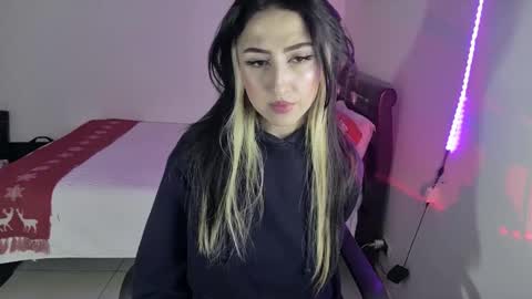 Snapshot of nymph_frida chatting on 5, 12, 2024 Frida online show from 5, 12, 2024