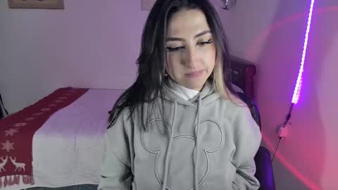 Snapshot of nymph_frida chatting on 6, 12, 2024 Frida online show from 6, 12, 2024