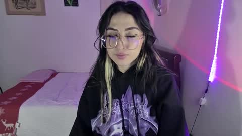 Snapshot of nymph_frida chatting on 10, 12, 2024 Frida online show from 10, 12, 2024