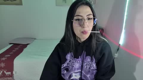 Snapshot of nymph_frida chatting on 13, 12, 2024 Frida online show from 13, 12, 2024