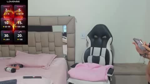 Snapshot of nyomi_browm chatting on 7, 2, 2025 nyomi browm online show from 7, 2, 2025