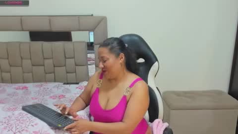 Snapshot of nyomi_browm chatting on 16, 2, 2025 nyomi browm online show from 16, 2, 2025