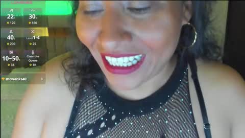 Snapshot of nyomi_browm chatting on 11, 10, 2025 nyomi browm online show from 11, 10, 2025