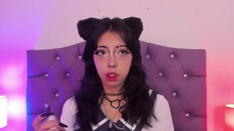   online show from 25, 1, 2025