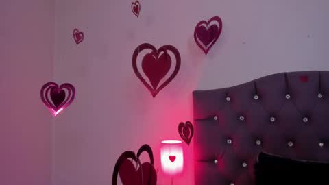   online show from 12, 2, 2025