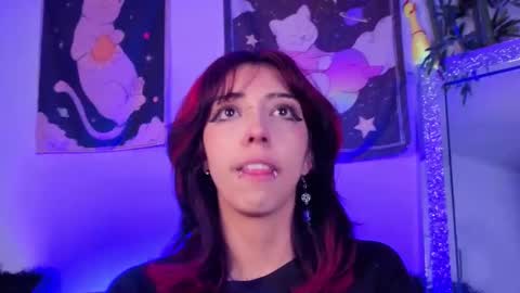   online show from 7, 11, 2025