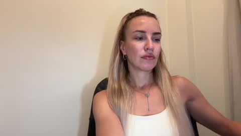 Snapshot of nyxelia_ chatting on 16, 6, 2026 Anastasia online show from 16, 6, 2026