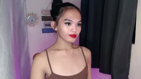 ITS ME NYXIEE online show from 18, 11, 2025