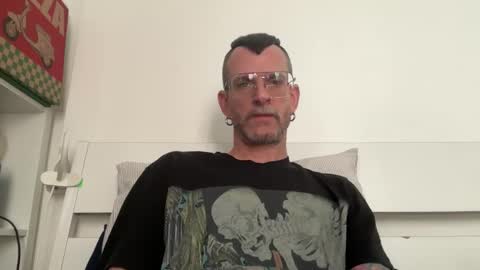 Snapshot of o_johnny_deep_o chatting on 23, 2, 2026 Jonathan Deep online show from 23, 2, 2026