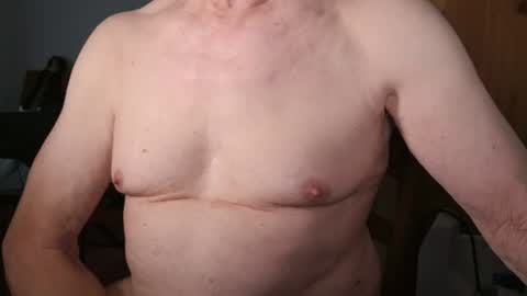 Snapshot of obediently77 chatting on 9, 7, 2026 obediently77 online show from 9, 7, 2026