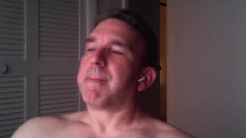 Snapshot of oceanmanx chatting on 4, 7, 2026 Ocean online show from 4, 7, 2026
