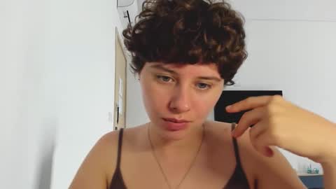 Evie online show from 9, 2, 2026