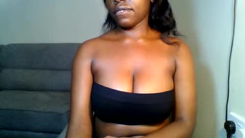 Snapshot of odrienna chatting on 6, 6, 2026 odrie online show from 6, 6, 2026