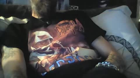 Snapshot of oedipe666 chatting on 6, 7, 2026 oedipe666cam online show from 6, 7, 2026