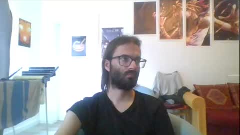 Snapshot of oeffel chatting on 7, 8, 2026 oeffel online show from 7, 8, 2026