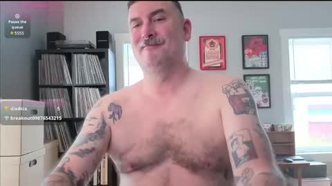 Snapshot of office_dad chatting on 6, 5, 2026 Office Dad online show from 6, 5, 2026