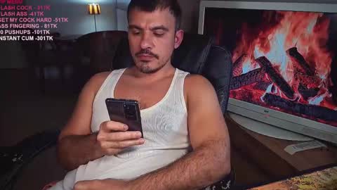 Snapshot of officeman7 chatting on 6, 3, 2025 officeman7 online show from 6, 3, 2025