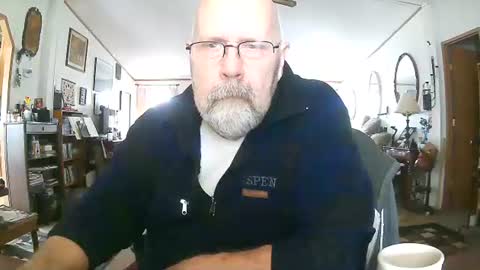 Snapshot of ogusbogus chatting on 30, 11, 2025 Maximus No Mo online show from 30, 11, 2025