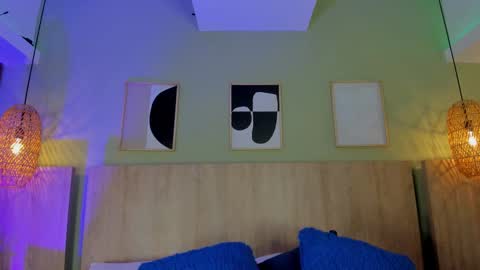 Holly online show from 6, 1, 2026