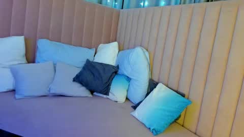 oh_kate_ online show from 25, 2, 2026