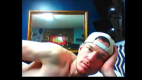 Snapshot of oh_you_know69 chatting on 13, 12, 2024 who dares toss me some tips lets have fun online show from 13, 12, 2024