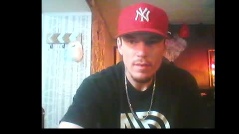 Snapshot of oh_you_know69 chatting on 1, 1, 2025 who dares toss me some tips lets have fun online show from 1, 1, 2025
