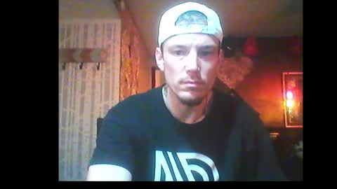 Snapshot of oh_you_know69 chatting on 2, 1, 2025 who dares toss me some tips lets have fun online show from 2, 1, 2025