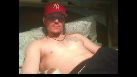Snapshot of oh_you_know69 chatting on 21, 2, 2025 who dares toss me some tips lets have fun online show from 21, 2, 2025