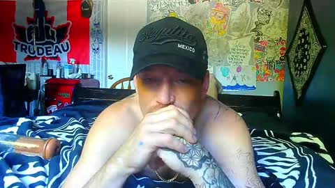 Snapshot of oh_you_know69 chatting on 21, 9, 2025 who dares toss me some tips lets have fun online show from 21, 9, 2025