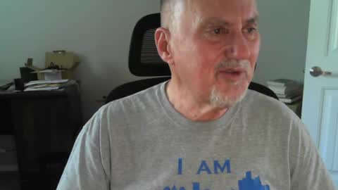 Snapshot of ohfukitsbob chatting on 18, 5, 2026 ohfukitsbob online show from 18, 5, 2026