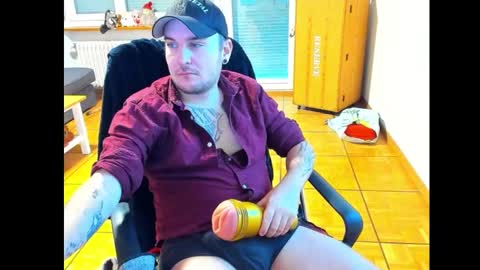 Snapshot of ohihoe92 chatting on 3, 12, 2024 Chris online show from 3, 12, 2024