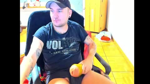 Snapshot of ohihoe92 chatting on 27, 12, 2024 Chris online show from 27, 12, 2024