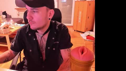 Snapshot of ohihoe92 chatting on 12, 2, 2026 Chris online show from 12, 2, 2026