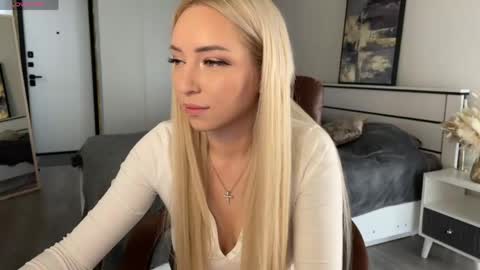 Snapshot of ohmyemma chatting on 30, 4, 2026 Emma online show from 30, 4, 2026