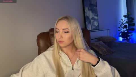 Snapshot of ohmyemma chatting on 21, 5, 2026 Emma online show from 21, 5, 2026