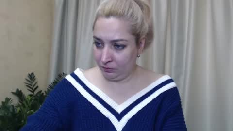 Snapshot of ohsweetiren chatting on 13, 12, 2024 Iren online show from 13, 12, 2024