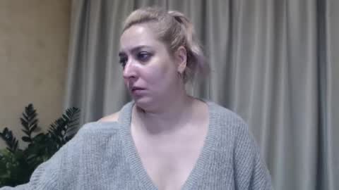 Snapshot of ohsweetiren chatting on 28, 1, 2025 Iren online show from 28, 1, 2025