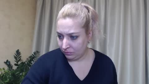 Snapshot of ohsweetiren chatting on 6, 2, 2025 Iren online show from 6, 2, 2025