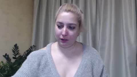 Snapshot of ohsweetiren chatting on 8, 2, 2025 Iren online show from 8, 2, 2025