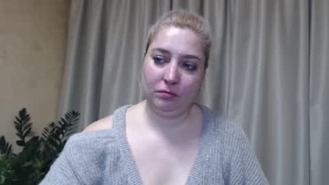 Snapshot of ohsweetiren chatting on 15, 2, 2025 Iren online show from 15, 2, 2025