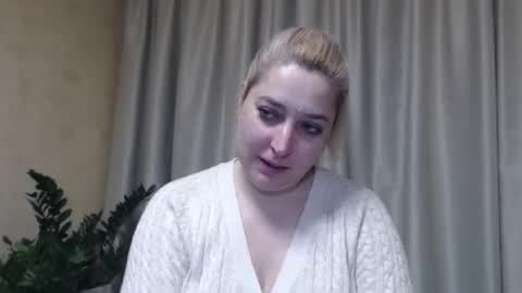 Snapshot of ohsweetiren chatting on 2, 3, 2025 Iren online show from 2, 3, 2025