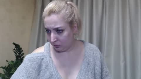 Snapshot of ohsweetiren chatting on 6, 3, 2025 Iren online show from 6, 3, 2025