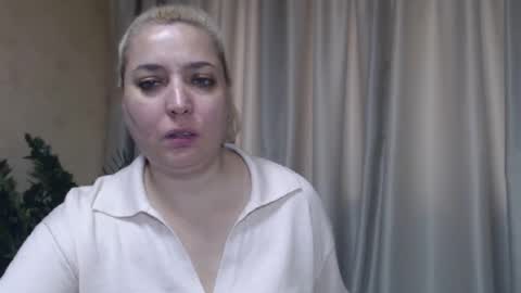 Snapshot of ohsweetiren chatting on 9, 10, 2025 Iren online show from 9, 10, 2025