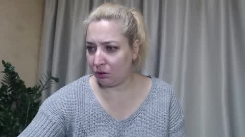 Snapshot of ohsweetiren chatting on 19, 10, 2025 Iren online show from 19, 10, 2025