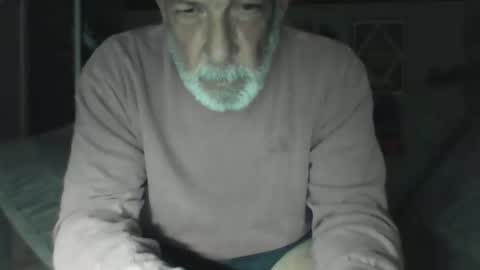 Snapshot of old_bald63 chatting on 7, 4, 2026 old_bald63 online show from 7, 4, 2026