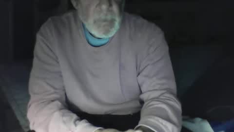 Snapshot of old_bald63 chatting on 18, 4, 2026 old_bald63 online show from 18, 4, 2026