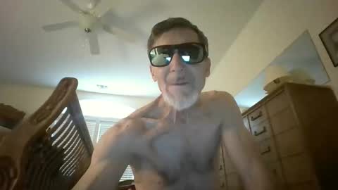 oldbuttsexy online show from 25, 4, 2026