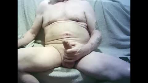 Snapshot of oldercock1411 chatting on 25, 2, 2026 oldercock1411 online show from 25, 2, 2026