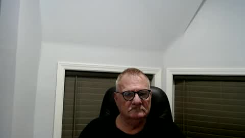 Snapshot of oldguybigd chatting on 21, 6, 2026 oldguybigd online show from 21, 6, 2026